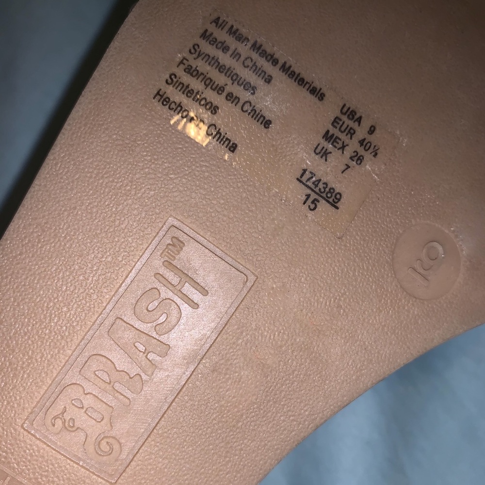 Silver sandals💖 - Picture 2 of 5
